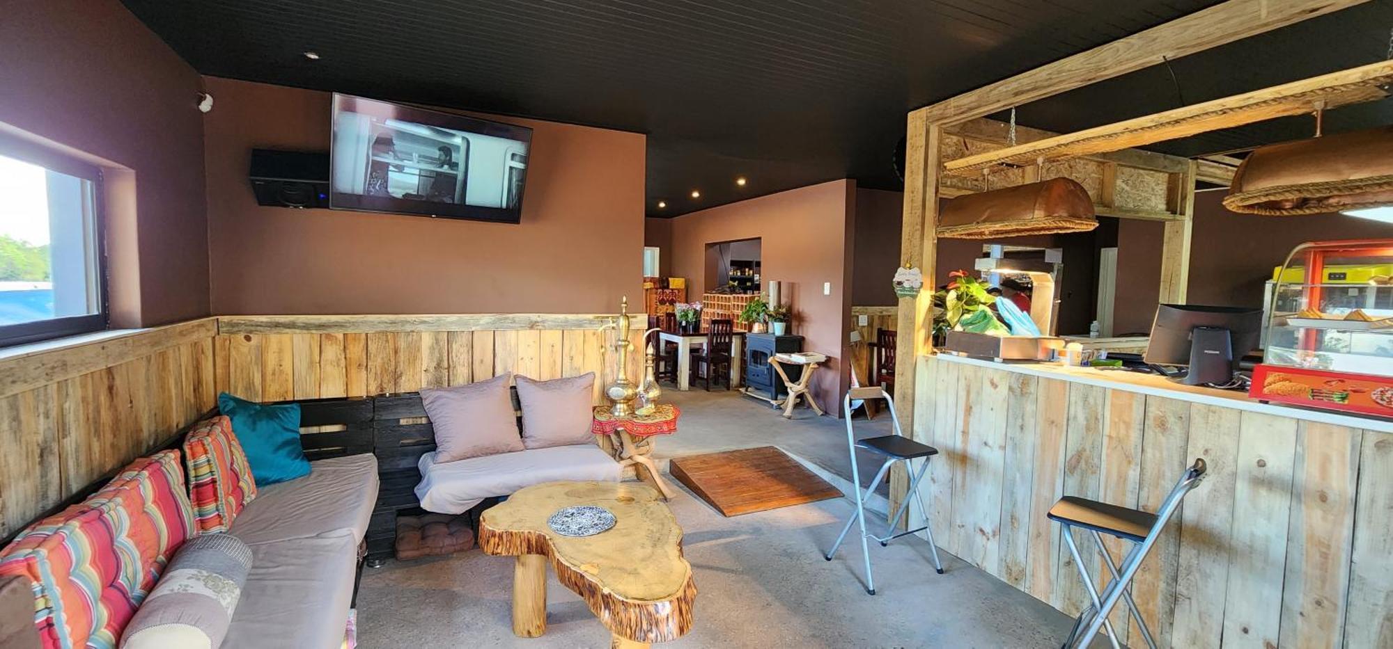 Chai & Spice Guesthouse And Cafe George Bagian luar foto